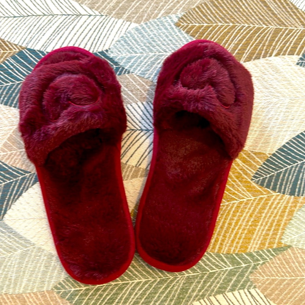 Bugendy color size 38-39 true size.